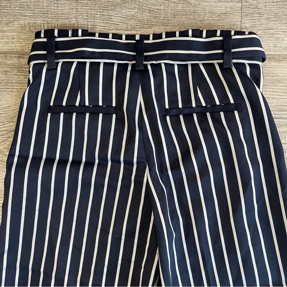 Banana Republic High Waisted Cropping Wide Led Pants - Picture 8 of 9